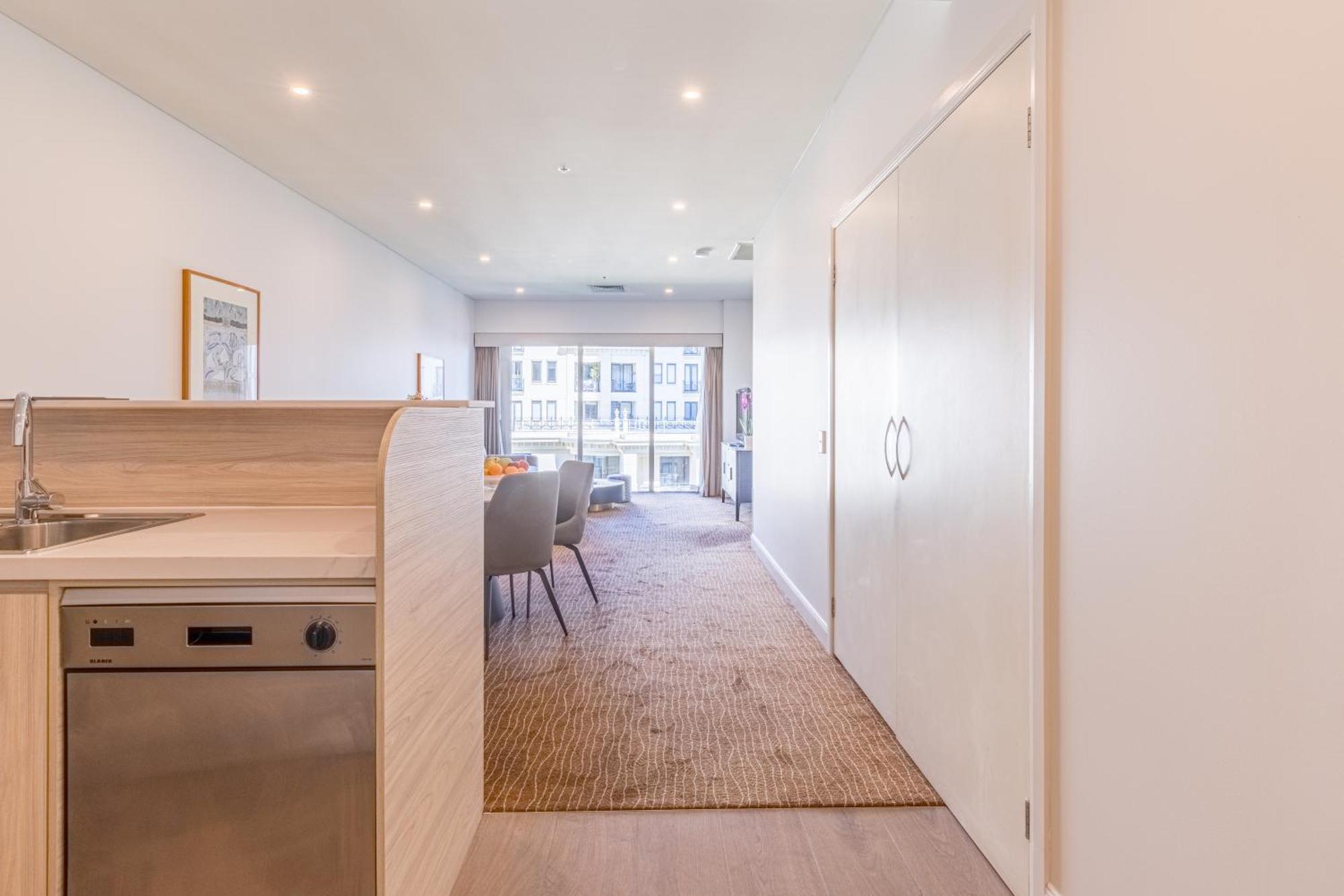 Seasons Botanic Gardens Aparthotel Melbourne Room photo